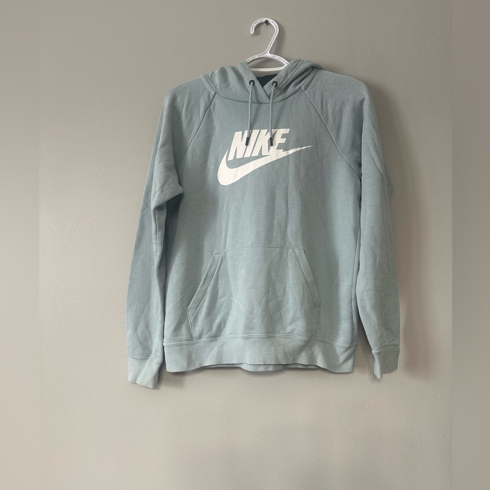 Nike Sweatshirt - Picture 3 of 8